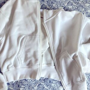 Veste Oversize blanche. Va avec tout ! Taille: Médium.